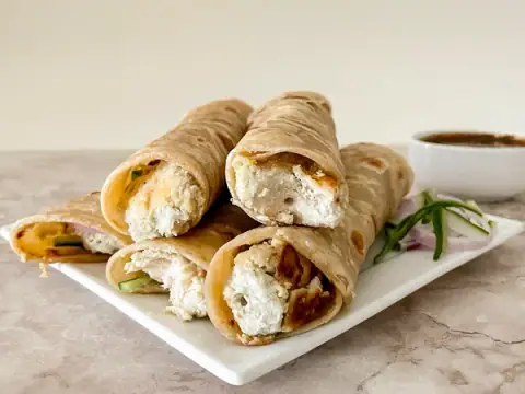 Chicken Malai Paratha Roll